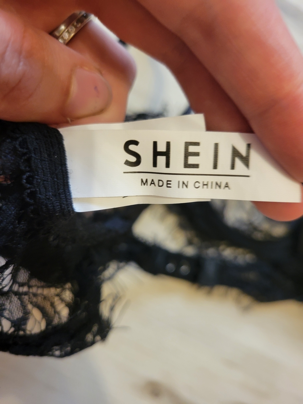 SHEIN Black Lace Underwire Bralette - Picture 3 of 4